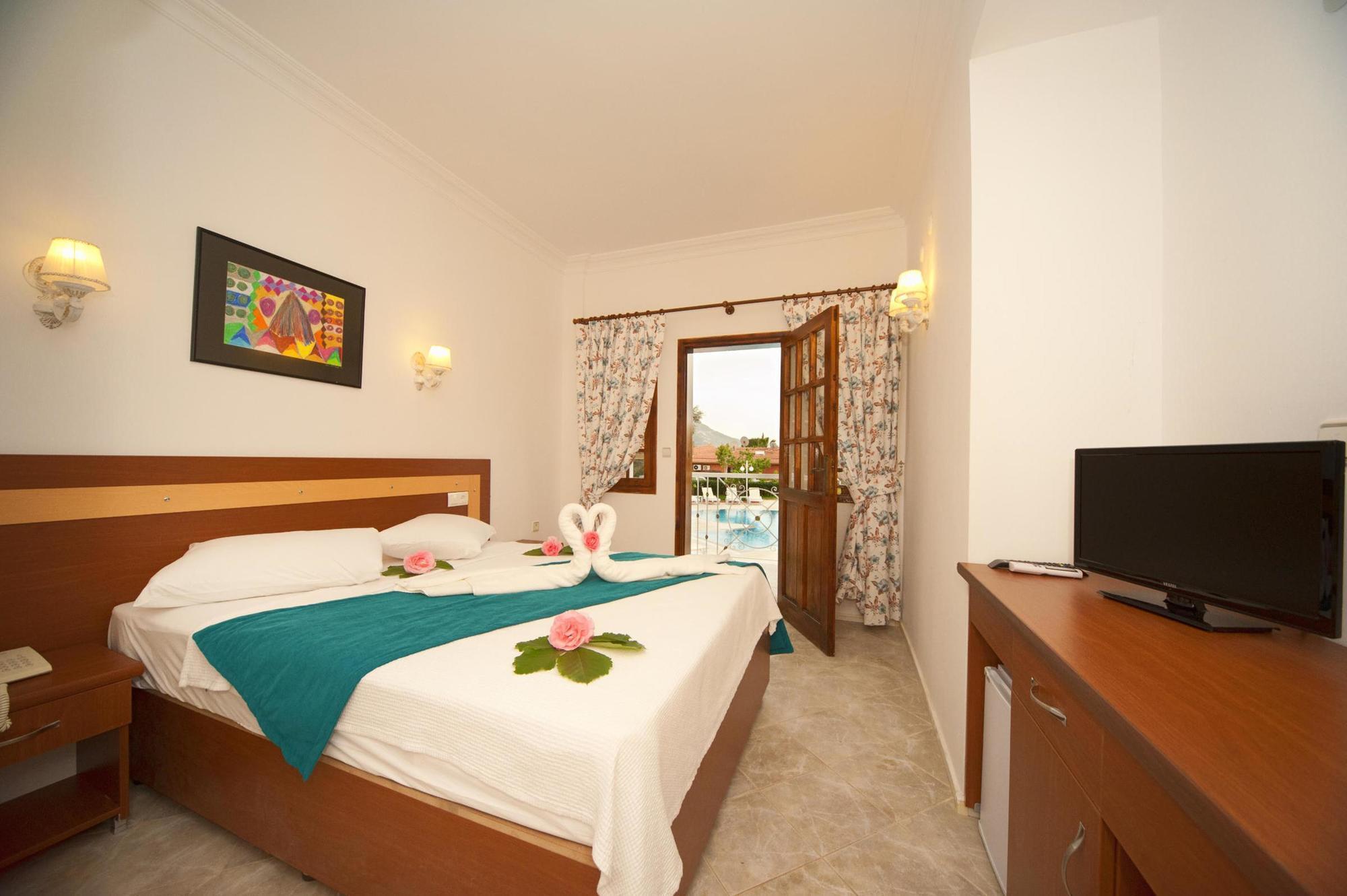 White Hotel Ölüdeniz Buitenkant foto